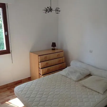 6 Pers, 2 Chambres, Terrasse + Piscine + Parking A 150m De La Mer- Ref Pl048 דירה