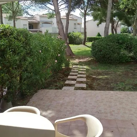 6 Pers, 2 Chambres, Terrasse + Piscine + Parking A 150m De La Mer- Ref Pl048